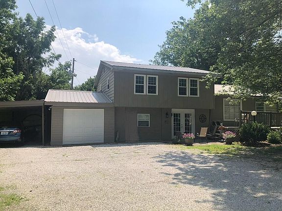 2nd image of 1385 Eastlawn Rd
