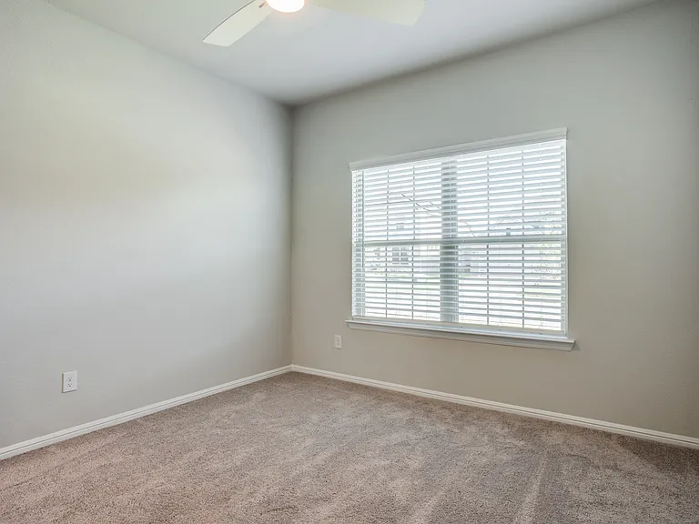 13140 Mizell Ln — Photo 17