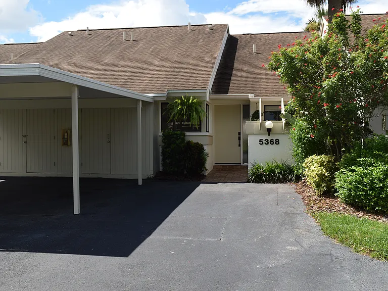 5368 Myrtle Wood — Photo 2