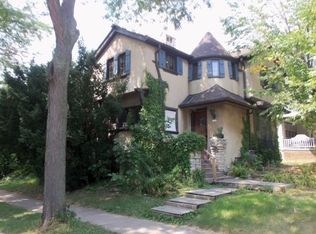 2022 E Linnwood Ave, Milwaukee, WI 53211