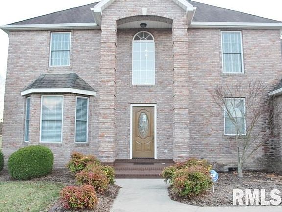 3rd image of 2205 Brentwood Dr