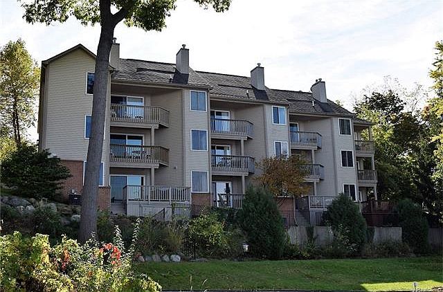 1st image of 3106 Bay Front Ct #1