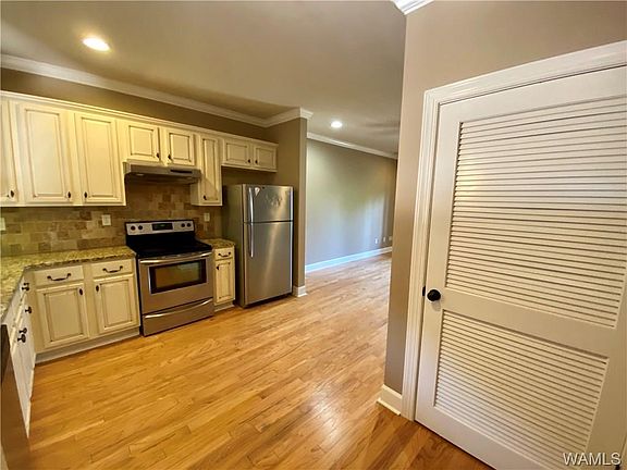 5th image of 820 Frank Thomas Ave Unit 103
