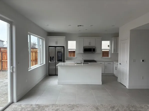 3107 Tacoma Dr, Lathrop, CA 95330