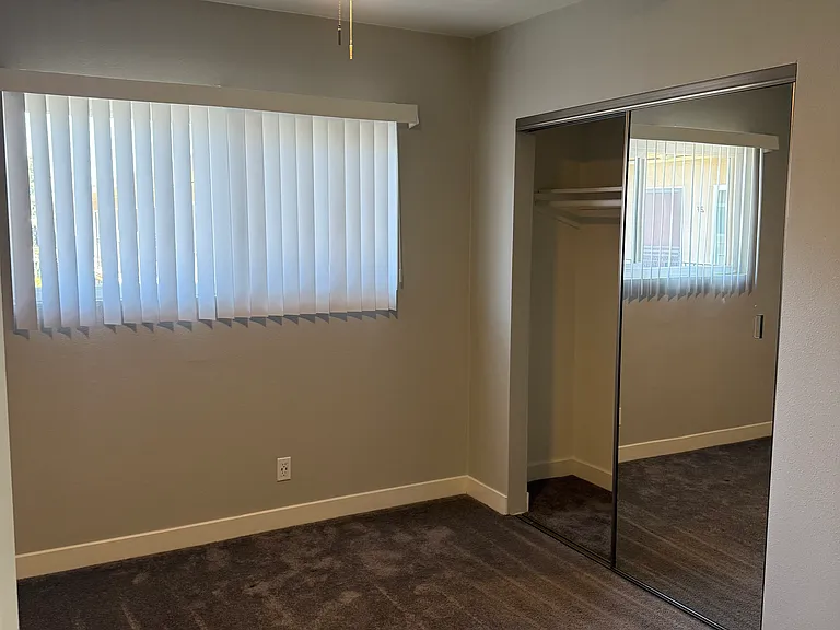Spondee Apartments — Photo 10