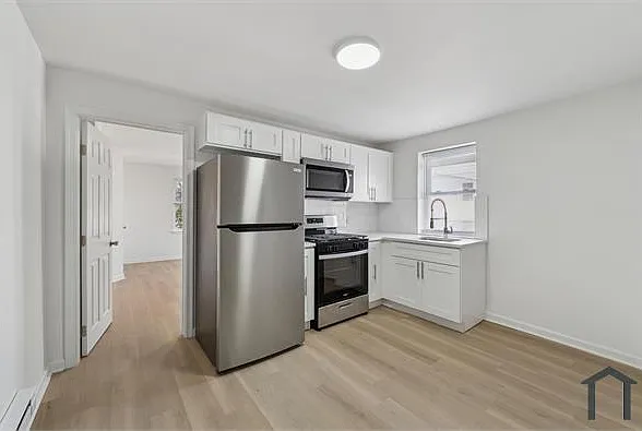 1626 N 17th St #301 — Photo 2