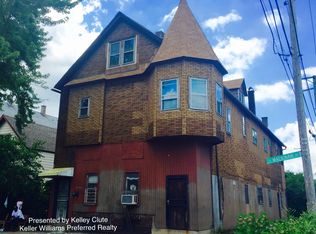 8400 S Mackinaw Ave, Chicago, IL 60617