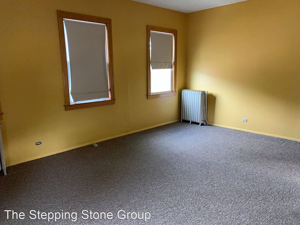 1st image of 4301 E Lake St #2
