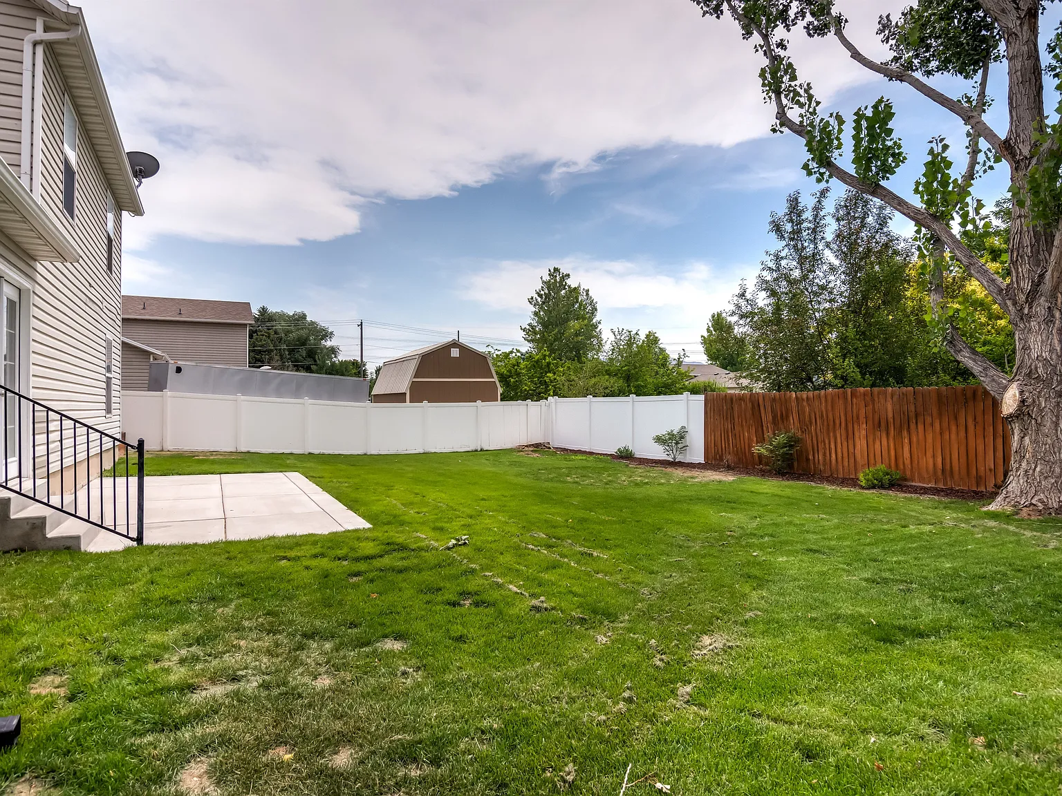 630 S 1370 W — Photo 2
