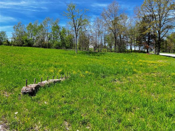1001 Legacy Ln, Perryville, MO 63775