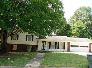 1703 Wedgewood Dr, Graham, NC 27253