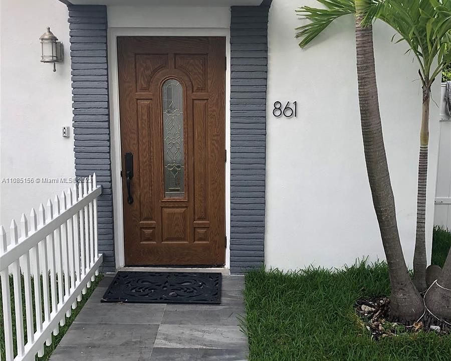 1st image of 861 Michael St #861