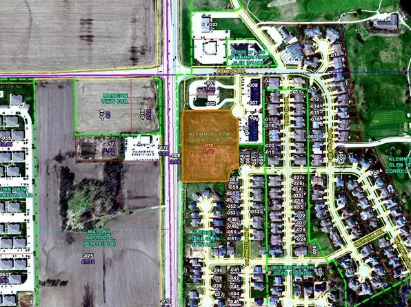 7023 Kingsmill Ct, Springfield, IL 62711