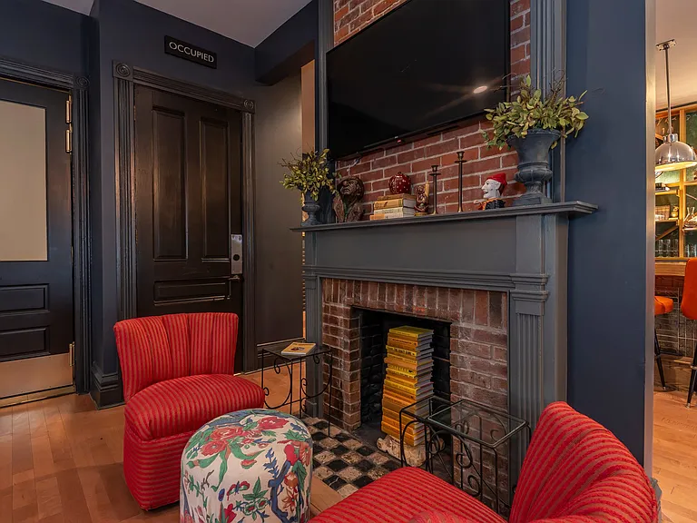 717 N College Ave — Photo 15