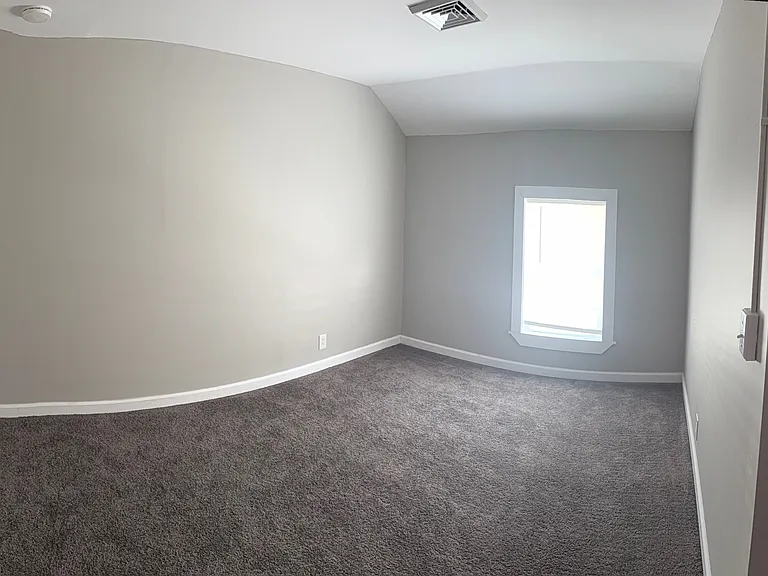 217 E Thomas St #2 — Photo 10