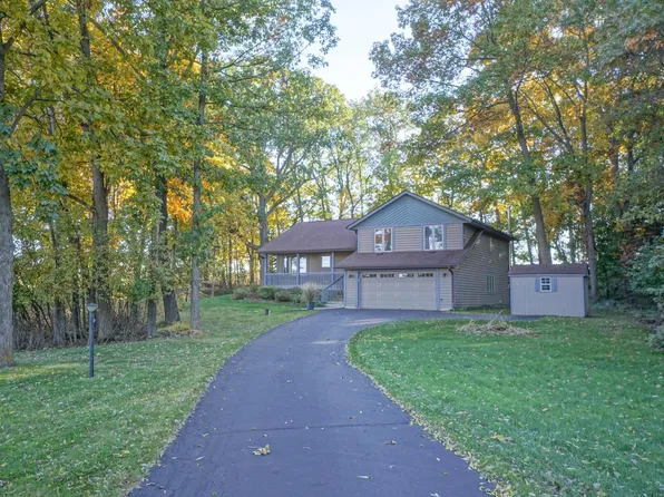 N70W26263 Edgewood DRIVE, Lisbon, WI 53089