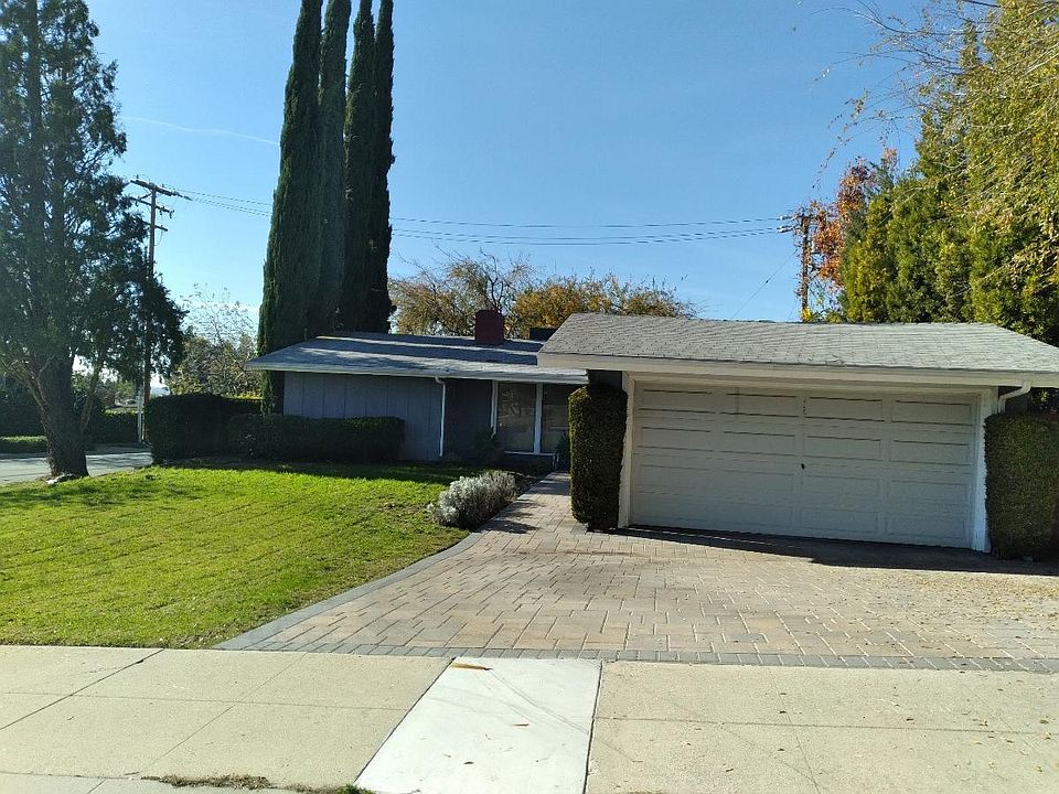 1st image of 1245 Leonard Ave