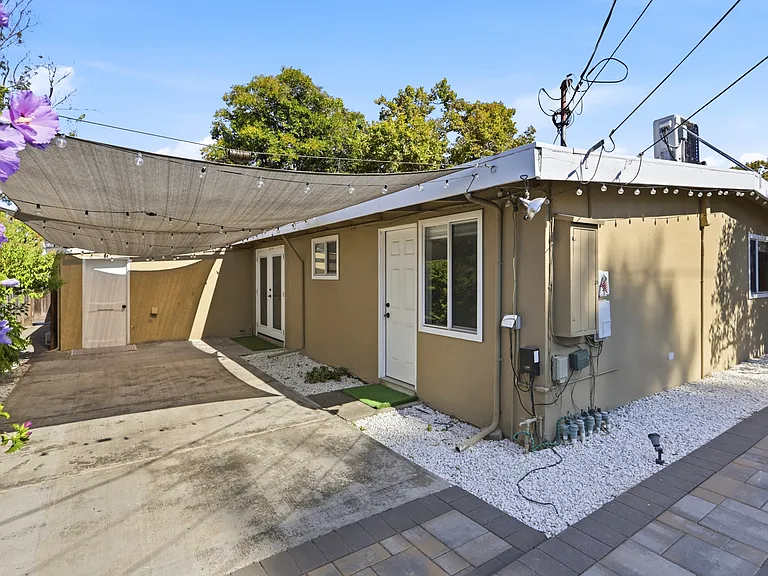 1398 McPherson St — Photo 31