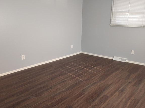 5th image of 927 S Weyant Ave