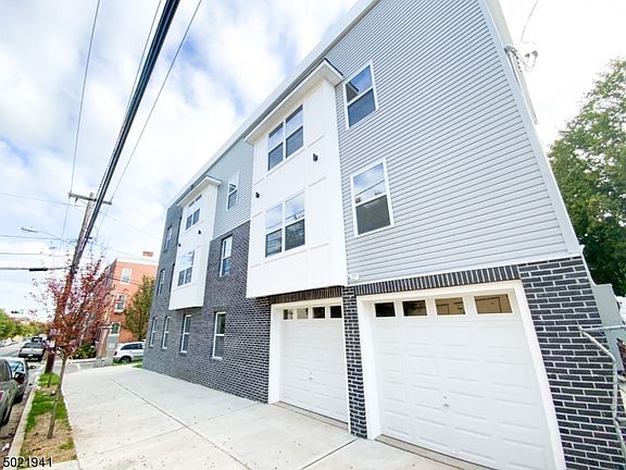 5th image of 70 N 6th St #2