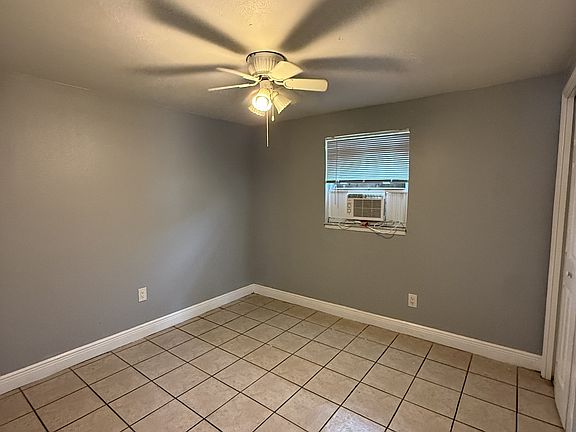 2nd image of 2901 Parker Ave #1