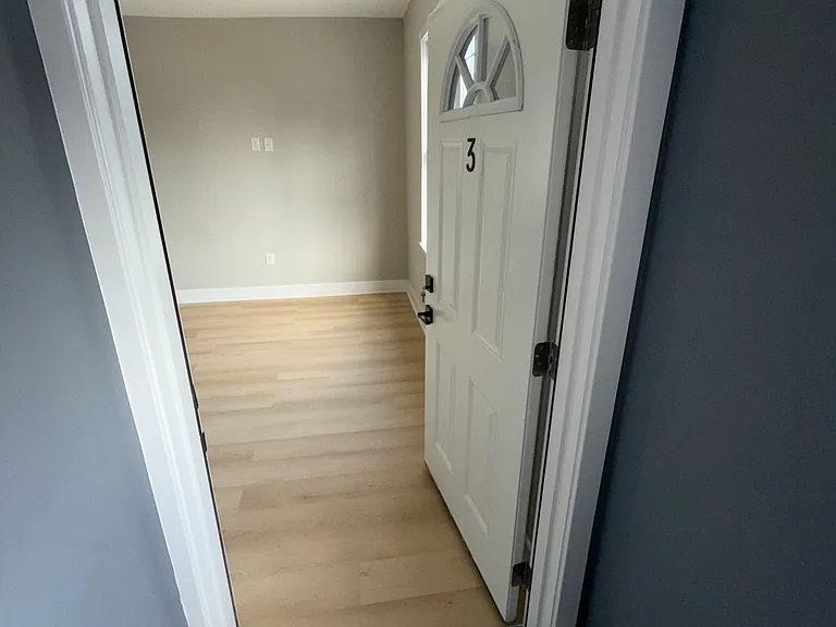 1201 Lindley Ave #3 — Photo 3
