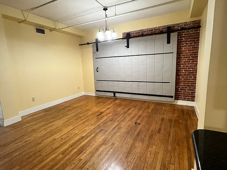 619 Ryan St — Photo 20