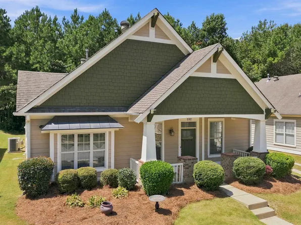 132 Chelsea Station Dr, Chelsea, AL 35043