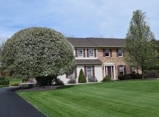 3488 Ringer Rd, Whitehall, PA 18052