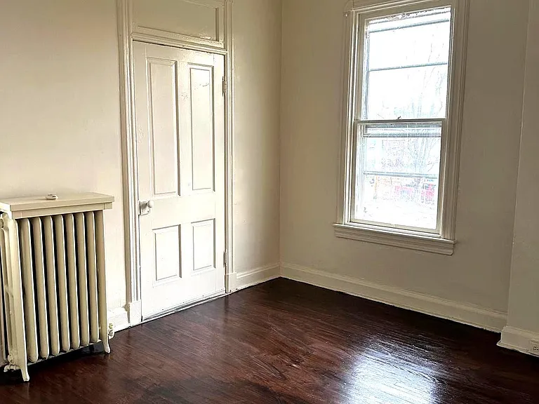 414 S Potomac St — Photo 29