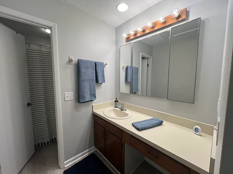 133 Bermuda Ct — Photo 25