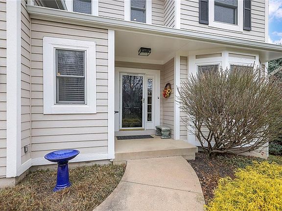 4th image of 14416 Hemlock St