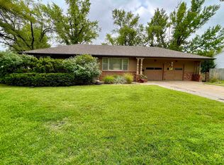 123 Carlton Rd, Hutchinson, KS 67502