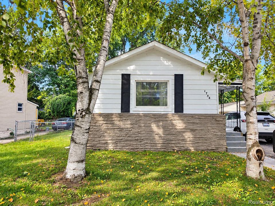 1754 Beechmont St, photo 4