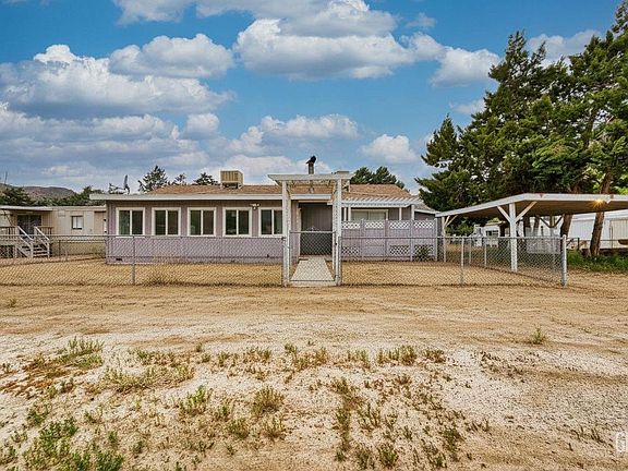 4th image of 8119 Tamarisk Rd
