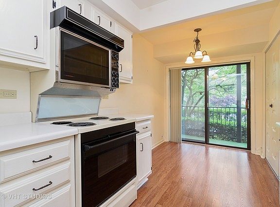 5th image of 1400 N Yarmouth Pl APT 104