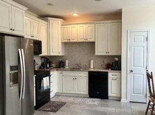 4 Greenwich Ct, Budd Lake, NJ 07828