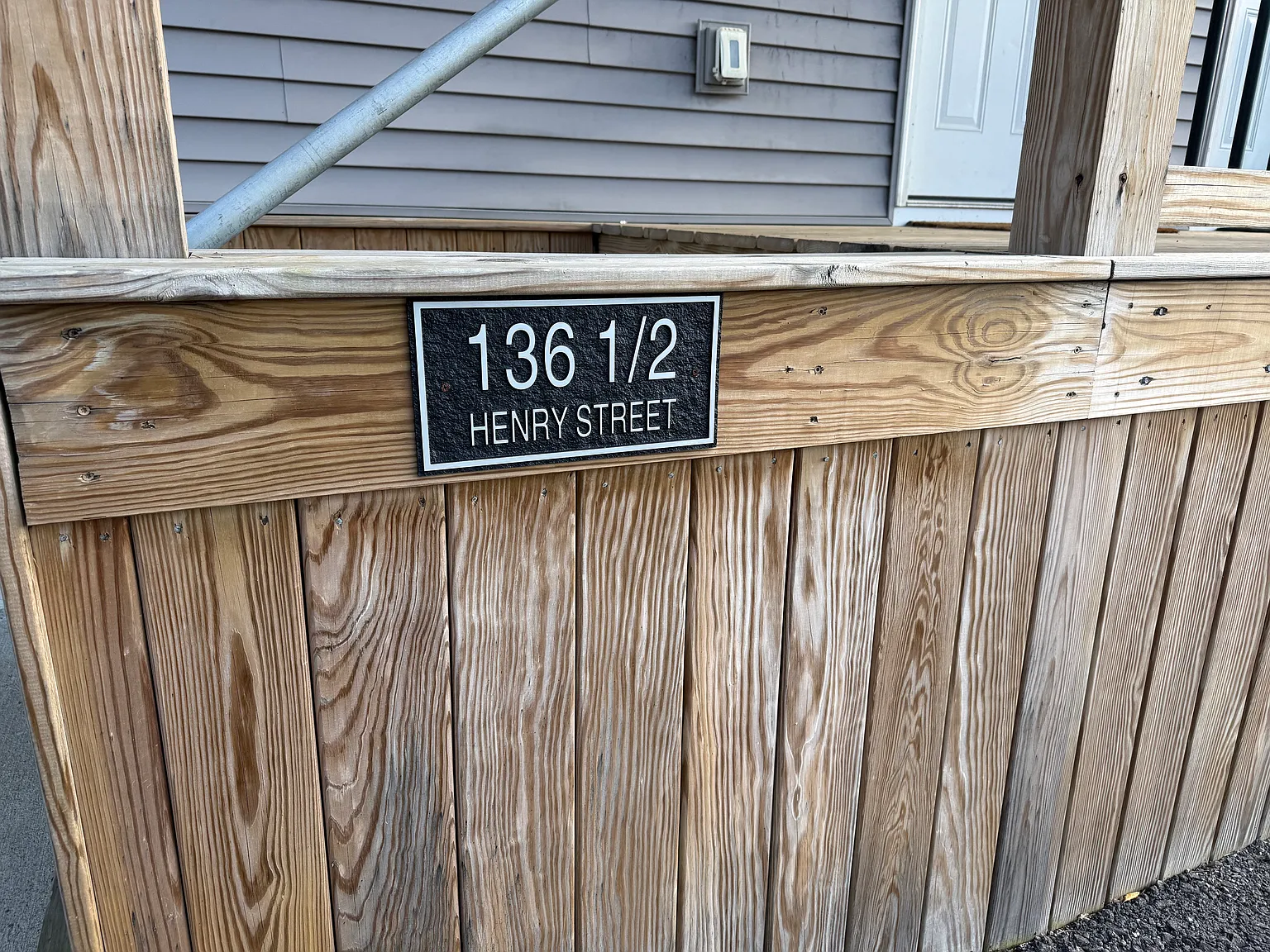 2 bed, 850 sqft, $1,200 — Photo 3