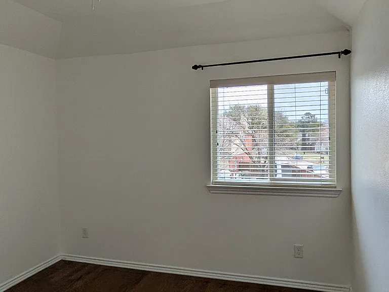 Upstairs Bedroom #3