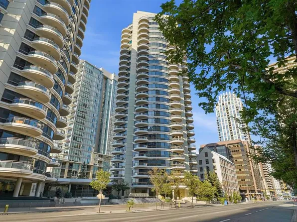 1078 S 6th Ave SW #305, Calgary, AB T2P 5N6