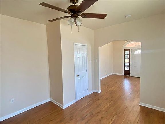 5th image of 5321 Lafaye St