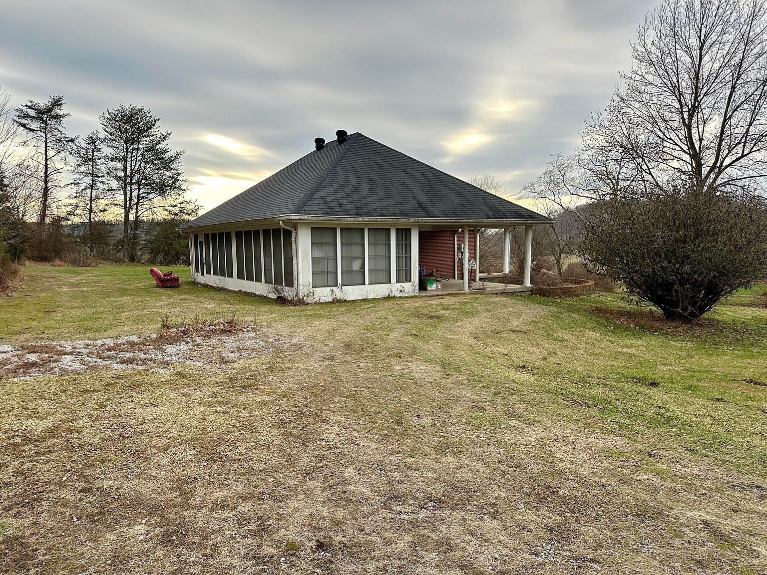 2937 Dripping Springs Rd, Crab Orchard, KY 40419 | Zillow