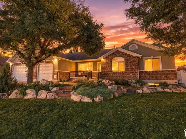 12171 S Margaret Rose Dr, Riverton, UT 84065