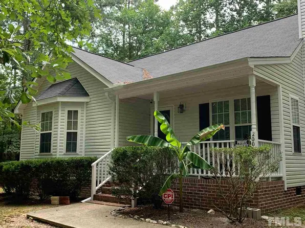 200 Crooked Creek Run, Louisburg, NC 27549