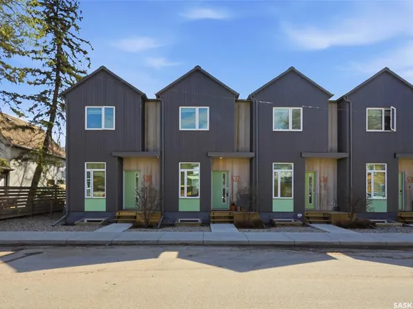 532 F AVENUE S, Saskatoon, SK S7M 5X9