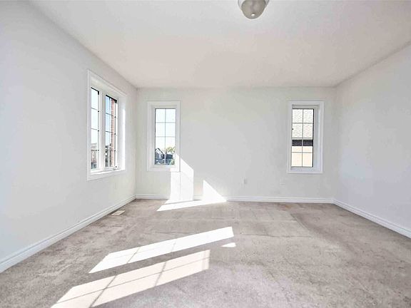 5th image of 43 Eastgrove Sq