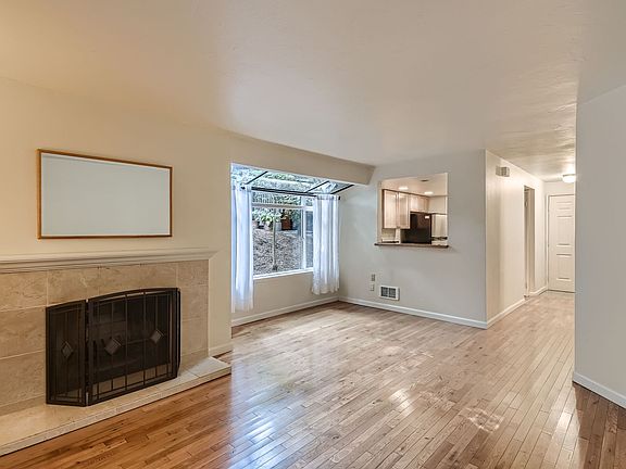 4th image of 10021 NE 122nd St #K-b