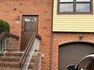 4005 N Oaks Blvd, North Brunswick, NJ 08902