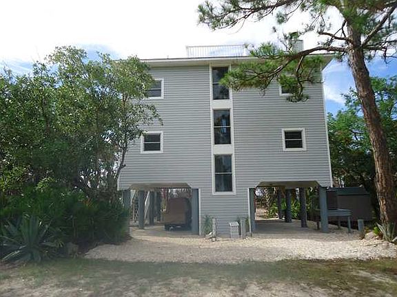 2nd image of 1017 E Pine Ave
