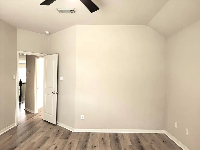 26319 Longview Creek Dr — Photo 41